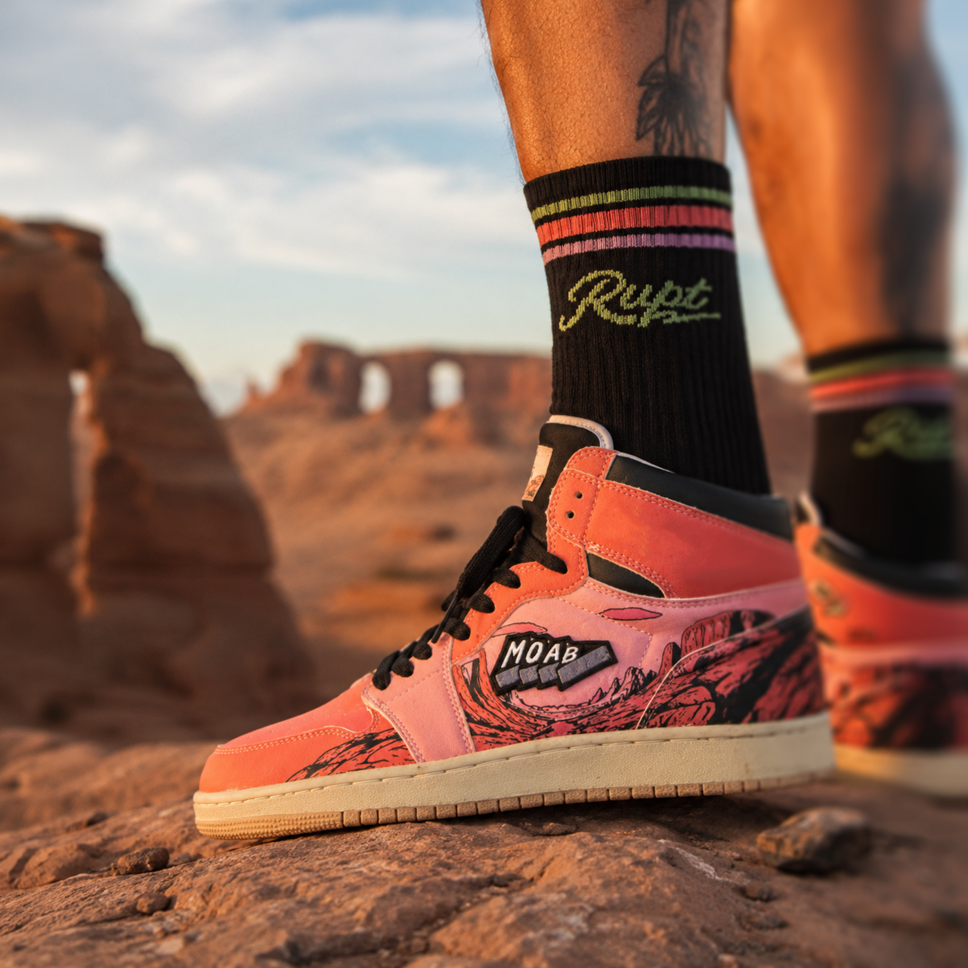 The Best Sales Incentive Isn't Another Gift Card. It's Branded Merch.