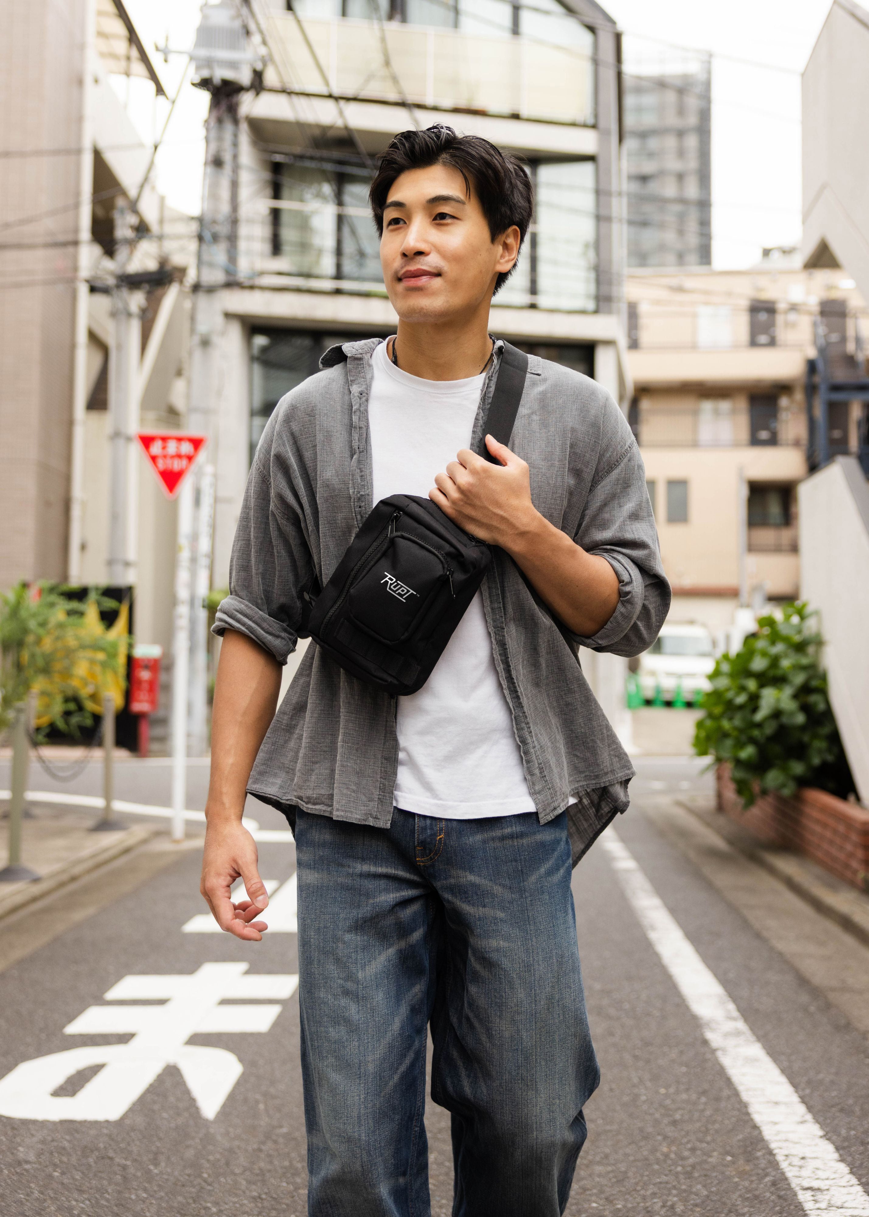 Moonyx Crossbody - Moonyx_Crossbody_photo_3.jpg