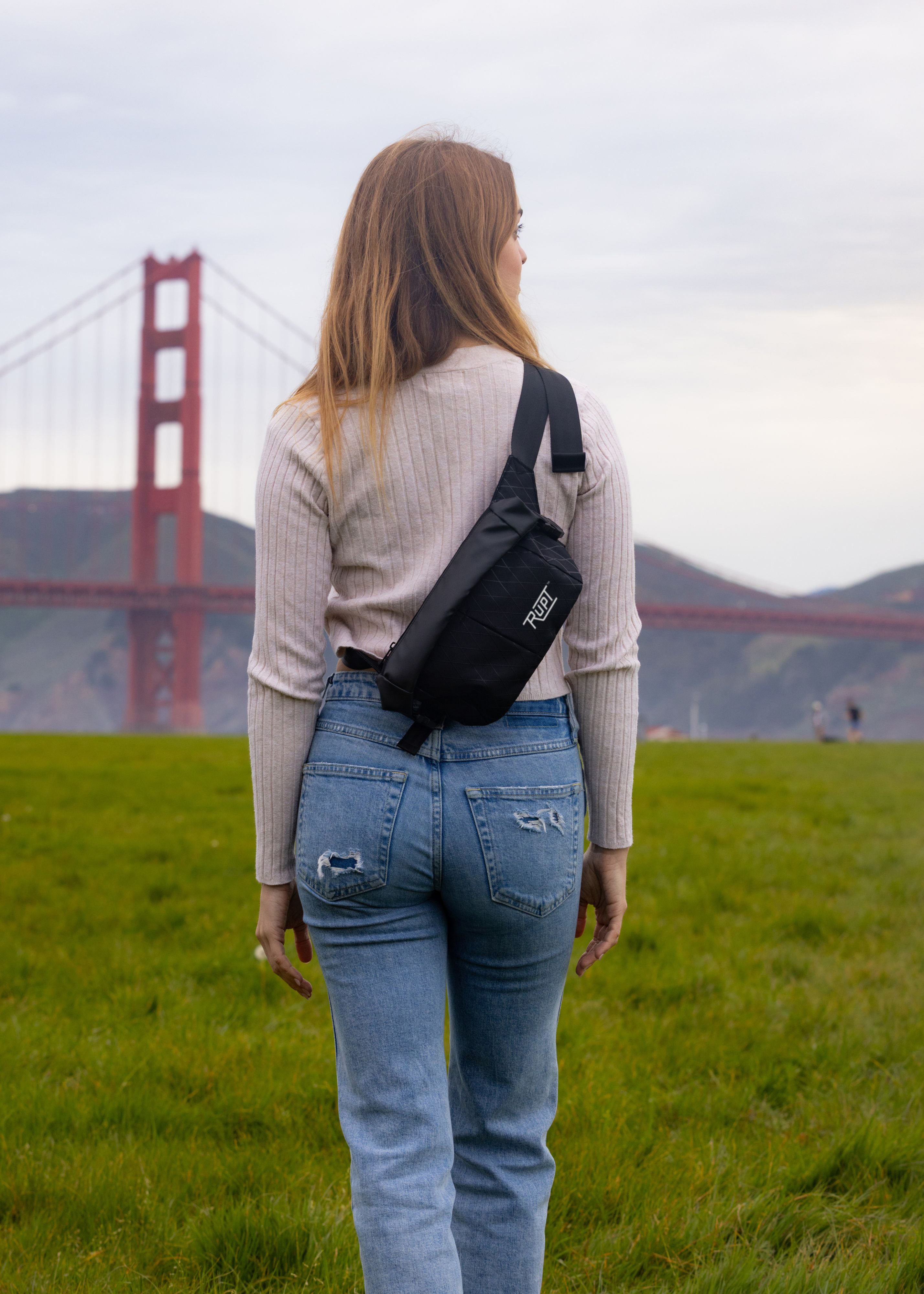 Obsidia Crossbody - Obsidia_Crossbody_photo_1.jpg
