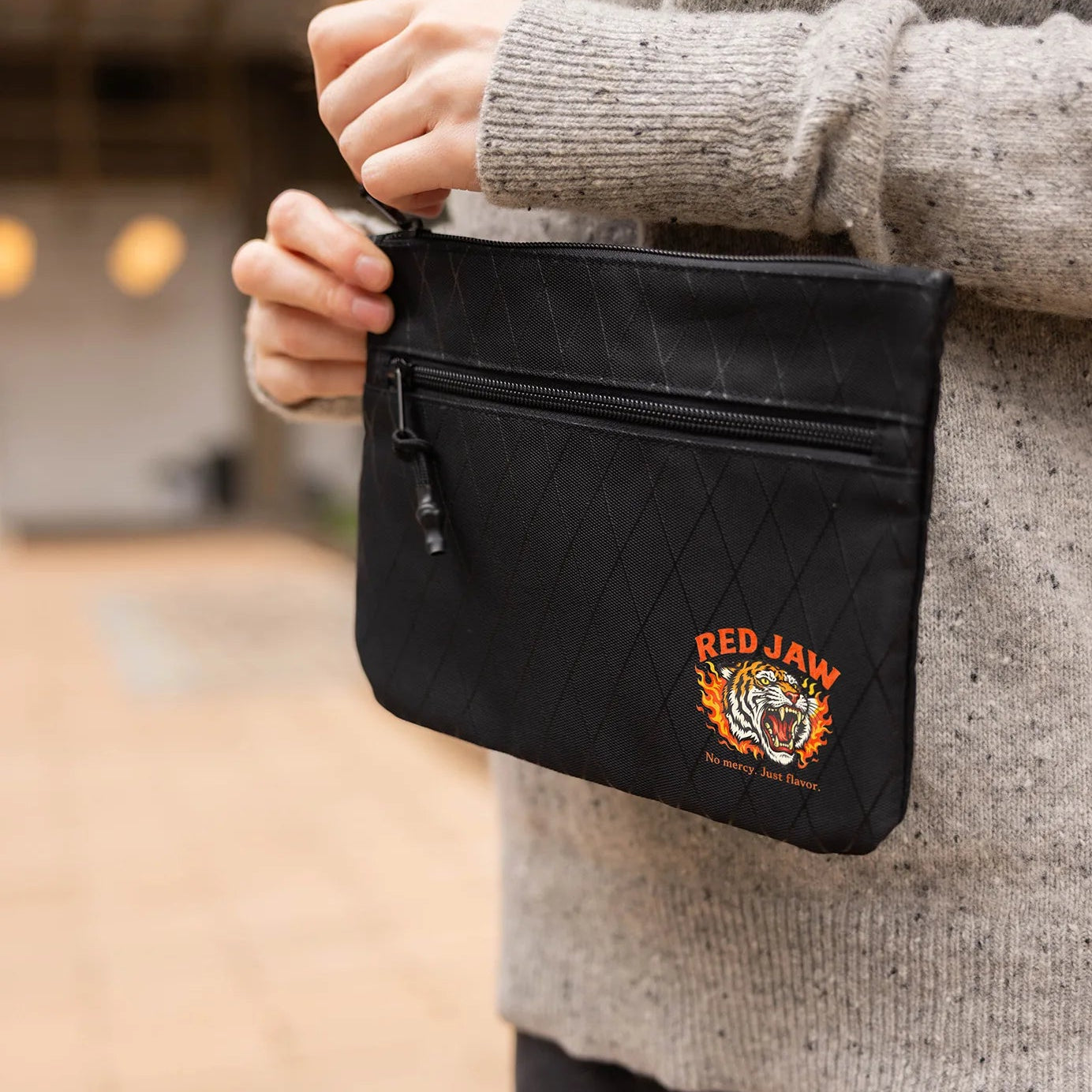 Obsidia Pouch MAIN